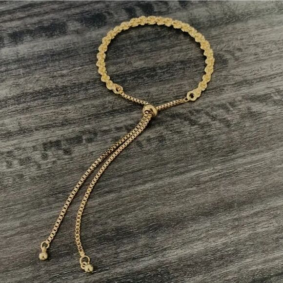 14K Gold Plated Knotted Chain Bracelet - Picture 3 of 7